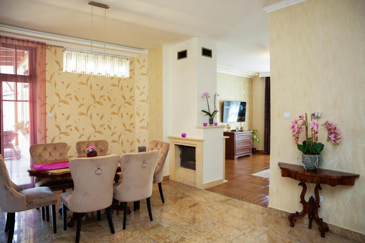 Várkert Deluxe Apartmanház Miskolc Exterior foto