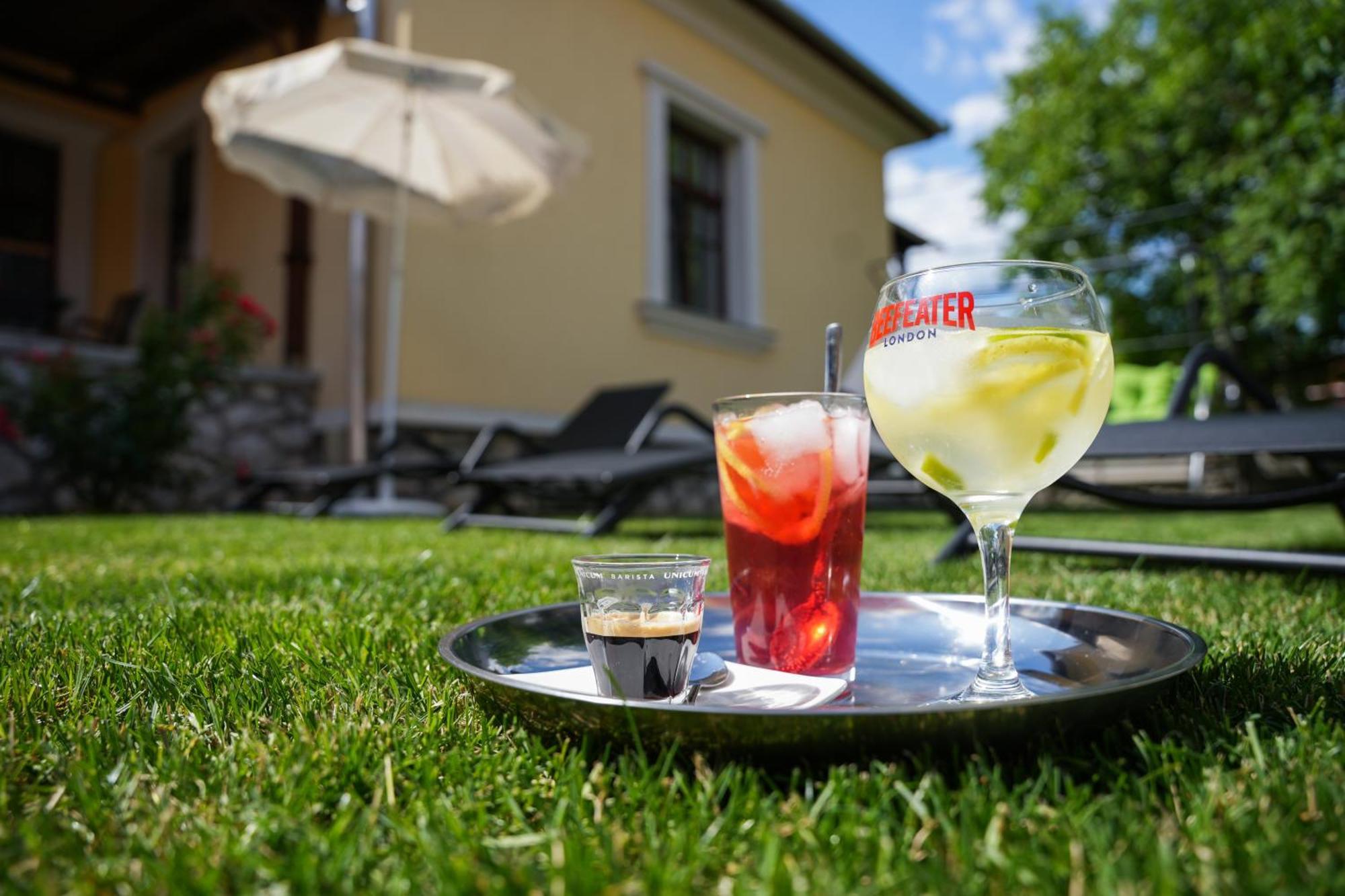 Várkert Deluxe Apartmanház Miskolc Exterior foto